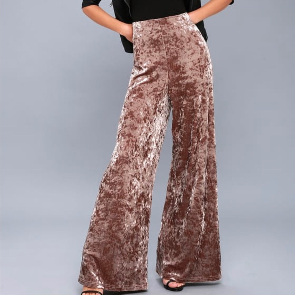 Lulu’s Velour pants **NEW WITH TAGS**